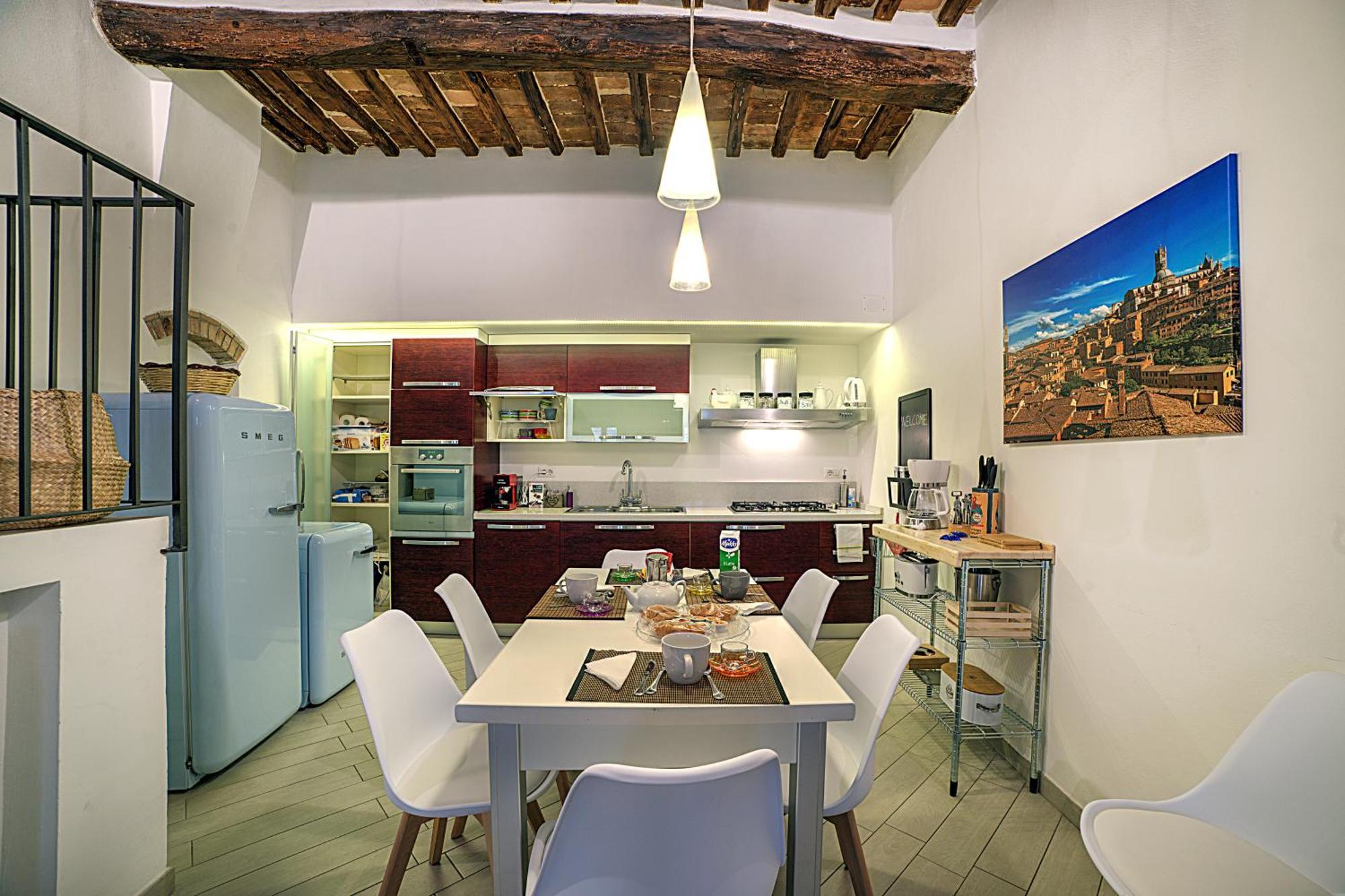Cozy Apartment In The Heart Of Siena Exterior photo