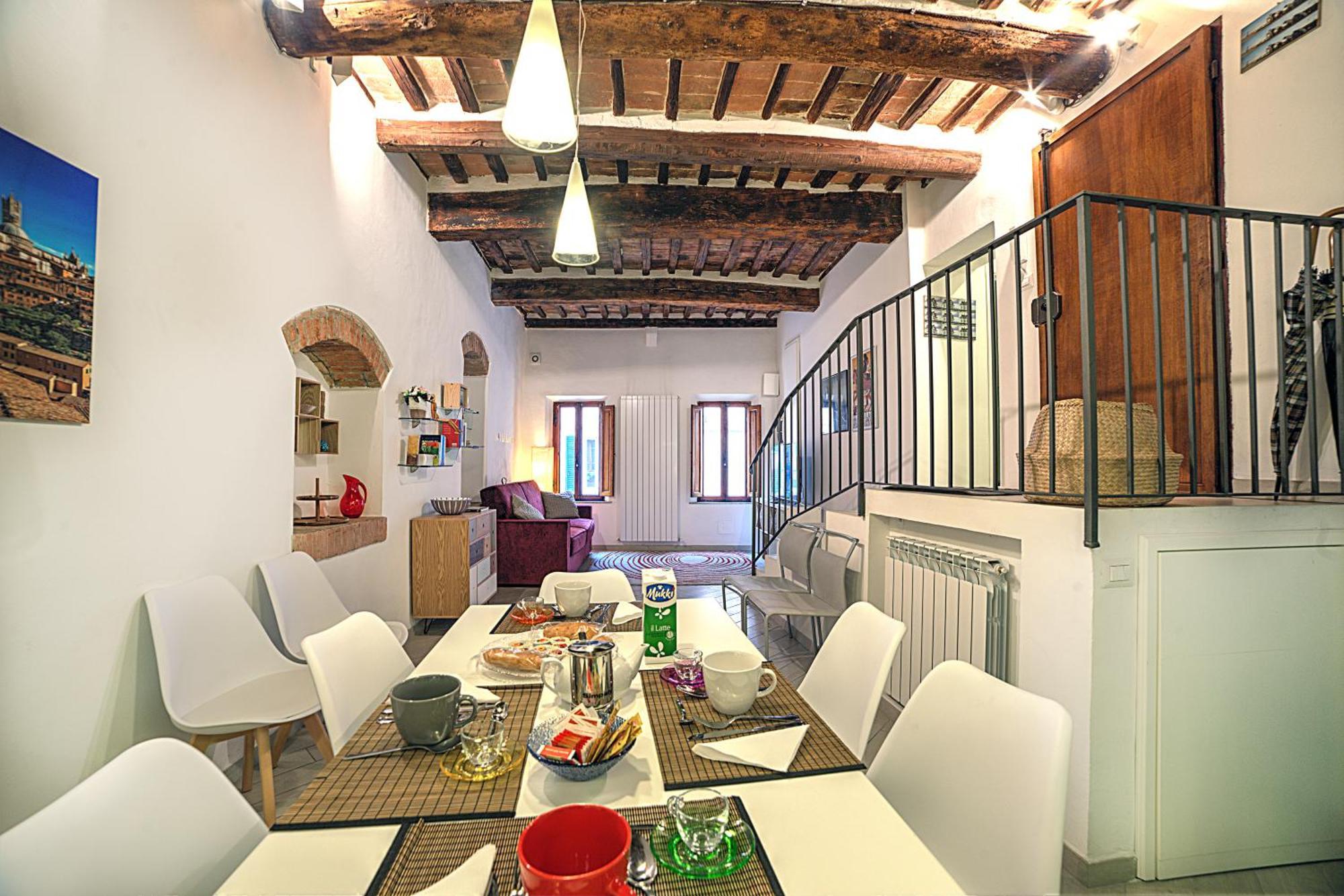 Cozy Apartment In The Heart Of Siena Exterior photo