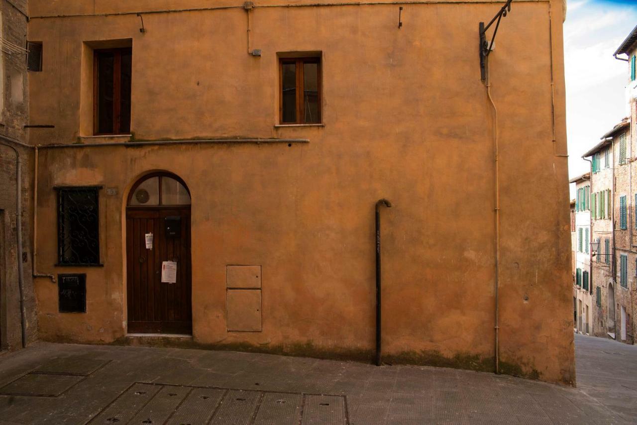 Cozy Apartment In The Heart Of Siena Exterior photo